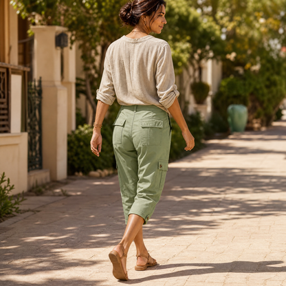 Women's Comfortable Stretch Capri with Pockets